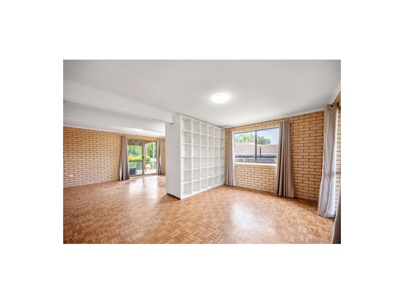 5 whitecastle street, Carindale QLD 4152