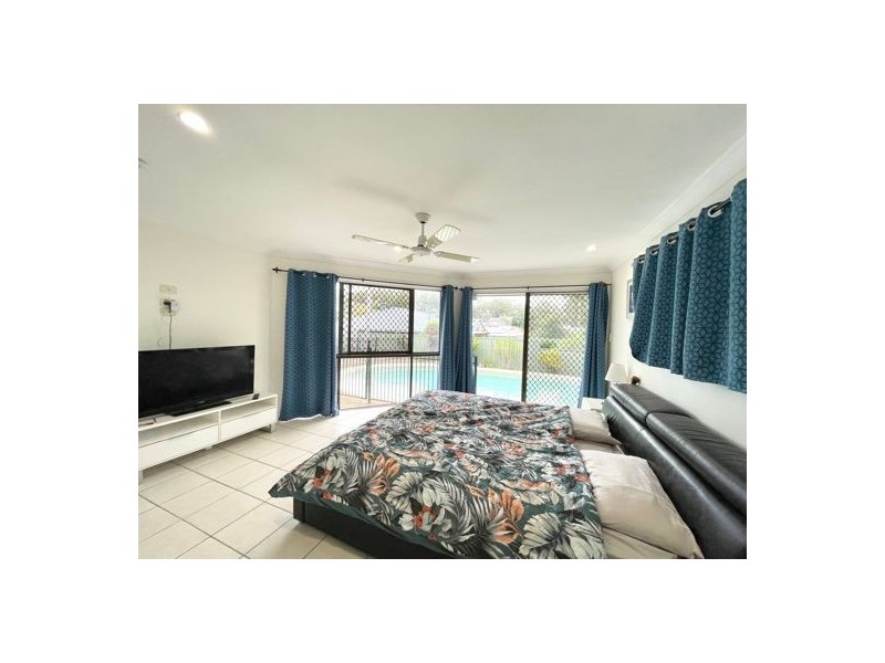 53 Pinkwood Drive, Ashmore QLD 4214