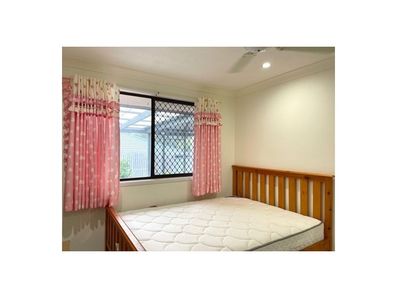 53 Pinkwood Drive, Ashmore QLD 4214