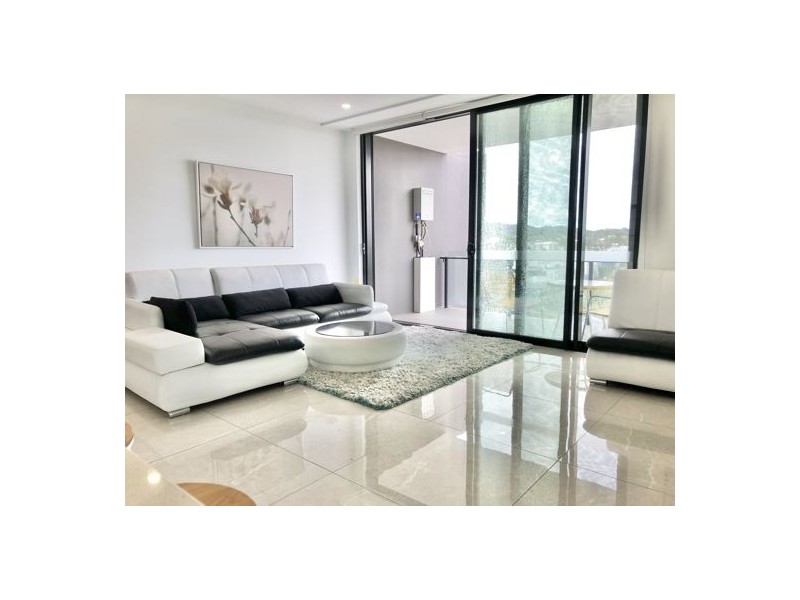186/181 Clarence Rd, Indooroopilly QLD 4068