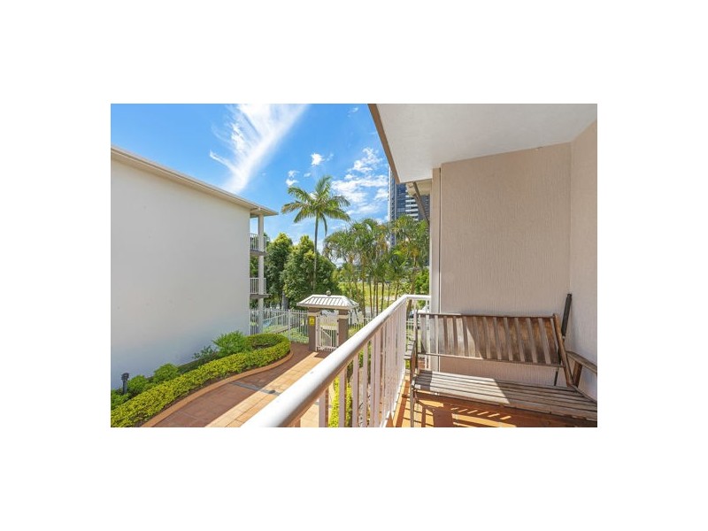 215/35 Palm Avenue, Surfers Paradise QLD 4217