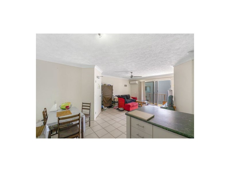 215/35 Palm Avenue, Surfers Paradise QLD 4217