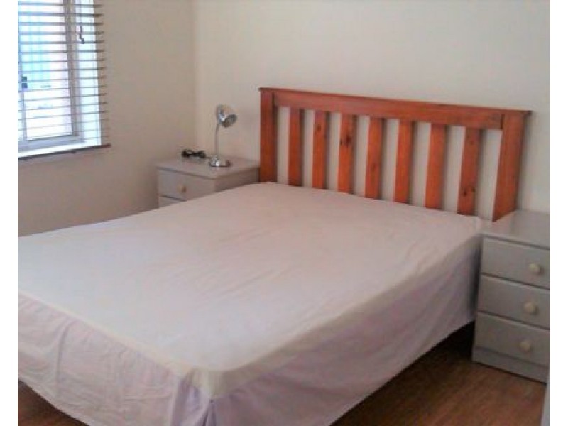52 Lyttleton Cr, Cook ACT 2614