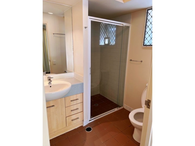 ID3142/38 Vincent Street, Indooroopilly QLD 4068