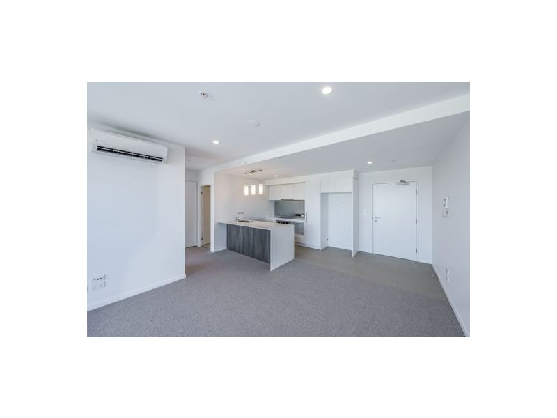 30708/300 Old Cleveland Road, Coorparoo QLD 4151