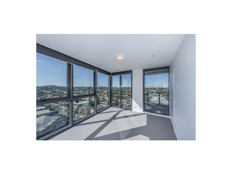 30708/300 Old Cleveland Road, Coorparoo QLD 4151