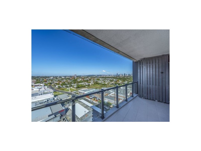 30708/300 Old Cleveland Road, Coorparoo QLD 4151