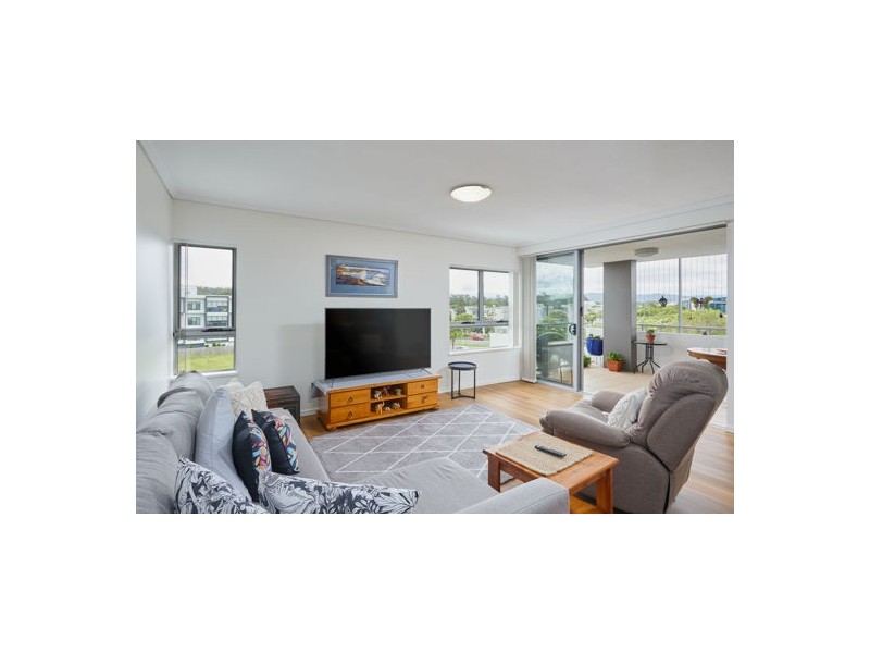 Unit 10 42 Scottsdale Drive, Robina QLD 4226