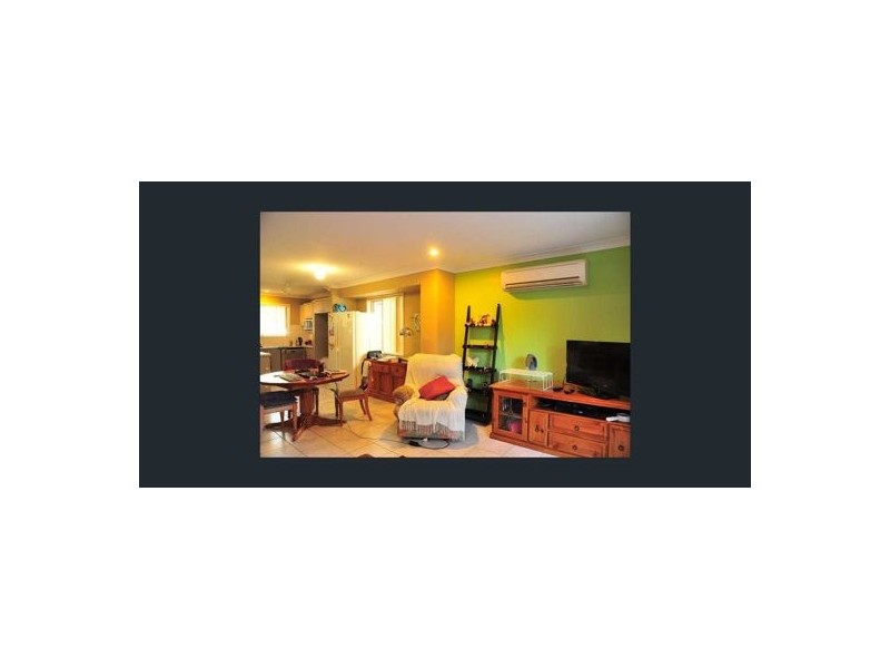 2/8 Earnshaw Street, Calamvale QLD 4116