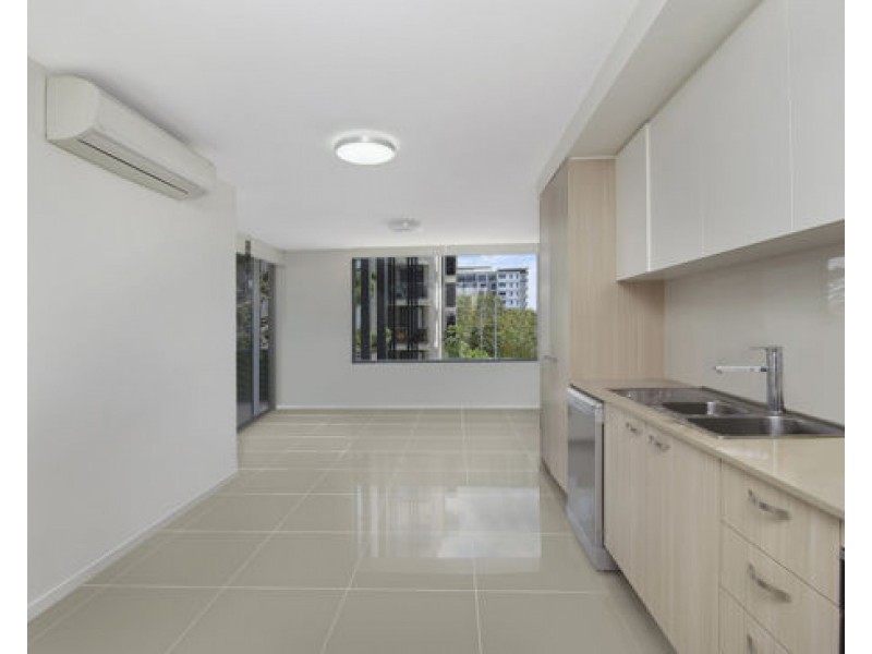 6/22 Lather Street, Southport QLD 4215