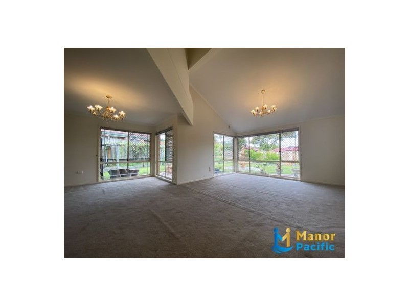 17 Golden Ave, Calamvale QLD 4116