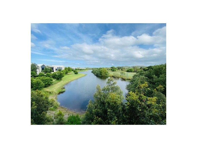 5/88 Glades Drive, Robina QLD 4226