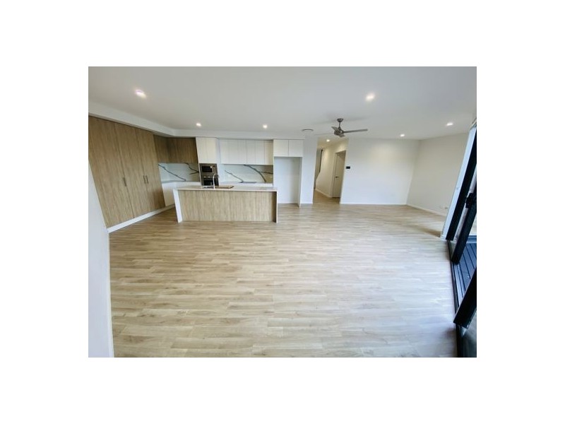 5/88 Glades Drive, Robina QLD 4226