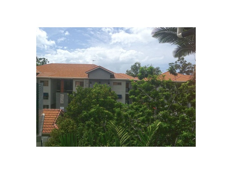 2208 22-26 Clifton Road, Clifton Beach QLD 4879