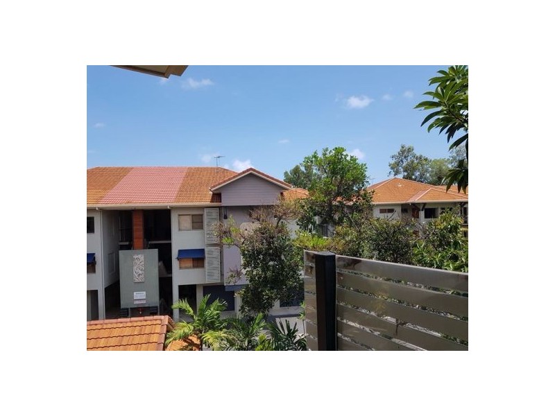 2208 22-26 Clifton Road, Clifton Beach QLD 4879