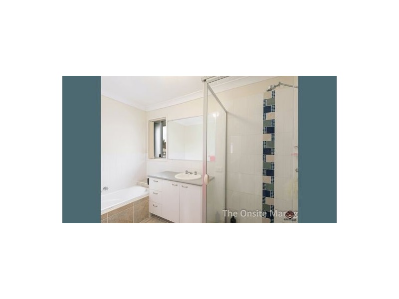 32 Earnshaw Street, Calamvale QLD 4116