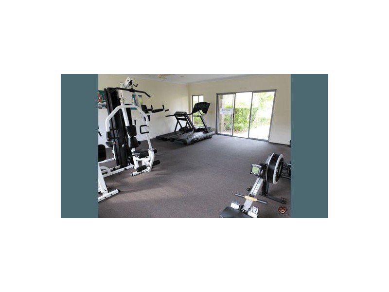 32 Earnshaw Street, Calamvale QLD 4116