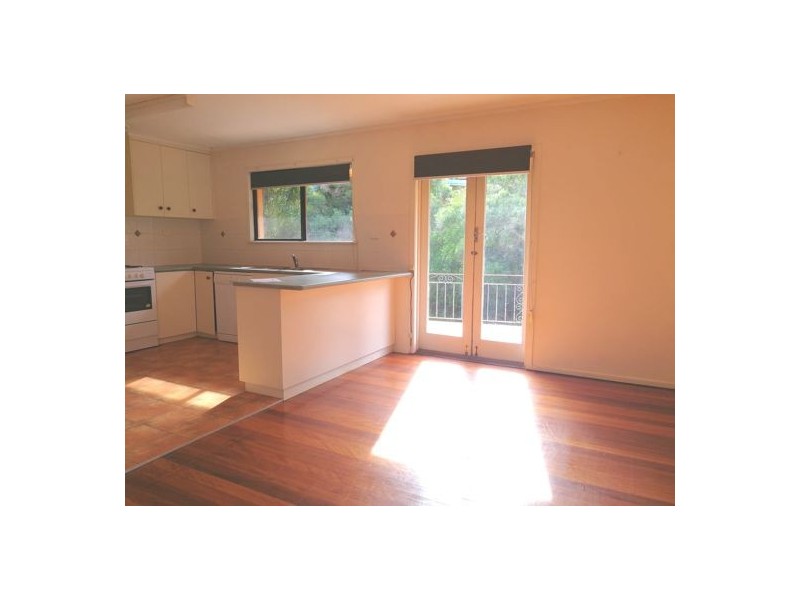 1 Woolley St, Taringa QLD 4068