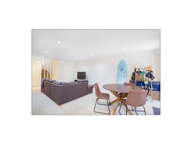 9/1 Belongil Street, Pacific Pines QLD 4211