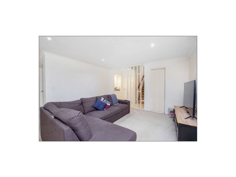 9/1 Belongil Street, Pacific Pines QLD 4211