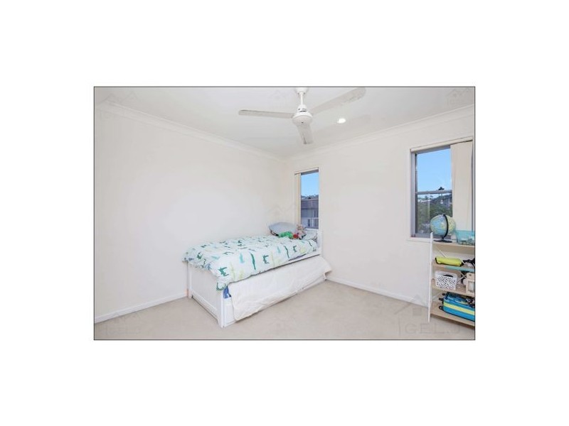 9/1 Belongil Street, Pacific Pines QLD 4211