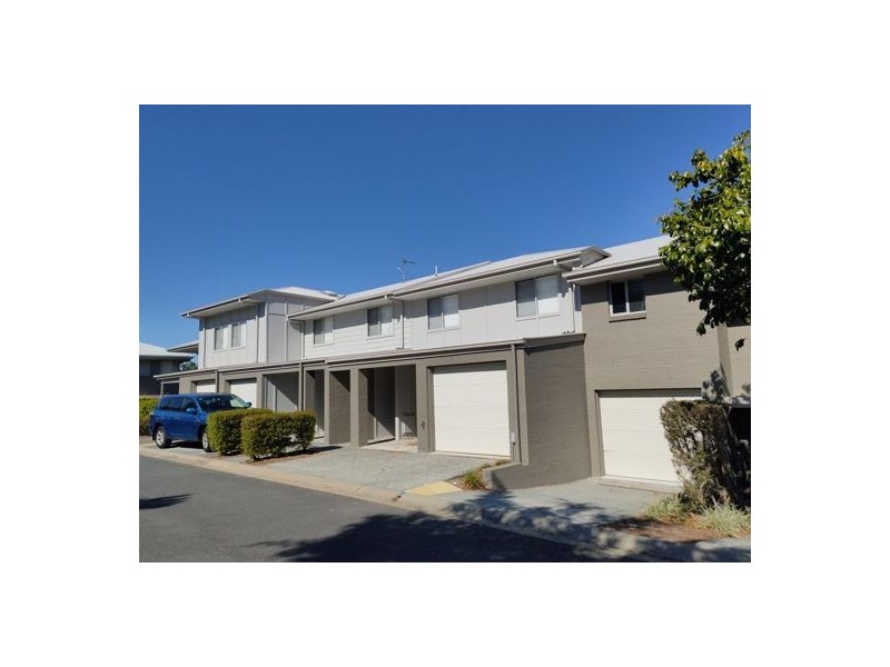 AJ/2 Toohey St, Pacific Pines QLD 4211