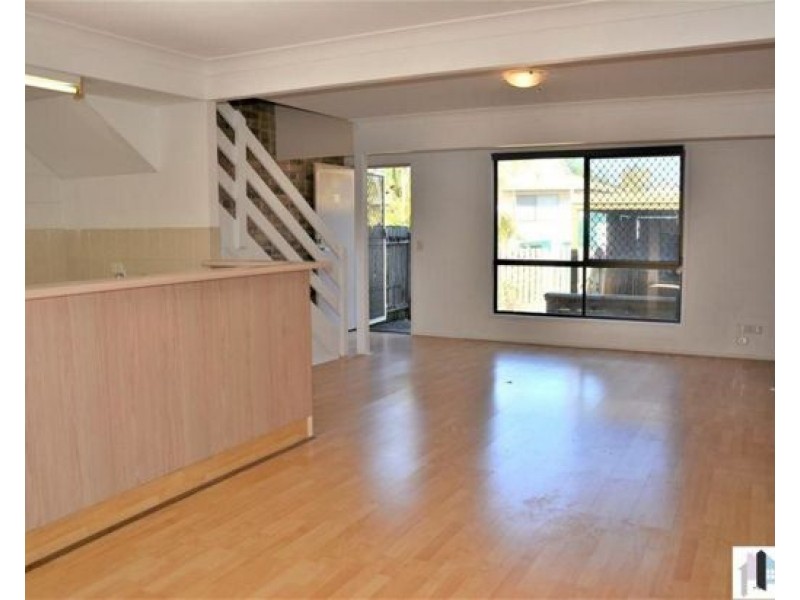 11/71 Olsen Ave, Labrador QLD 4215