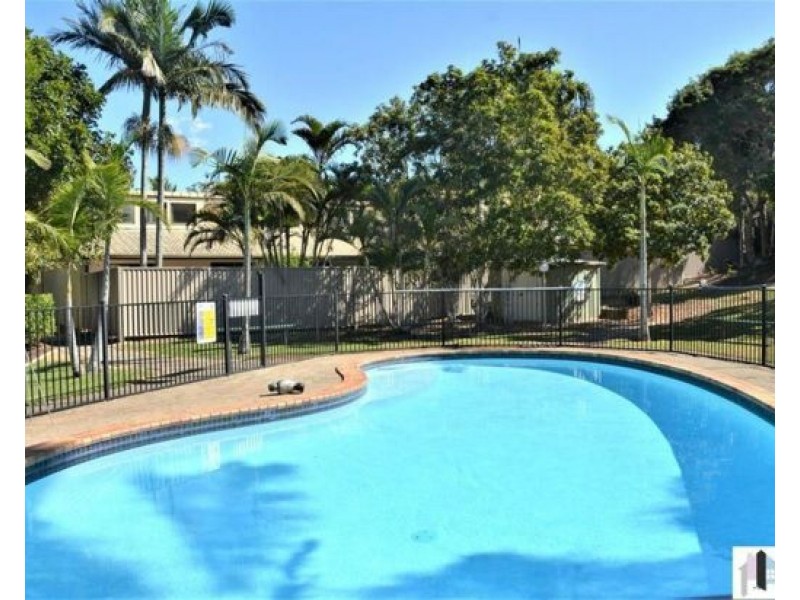 11/71 Olsen Ave, Labrador QLD 4215