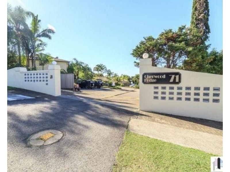 11/71 Olsen Ave, Labrador QLD 4215