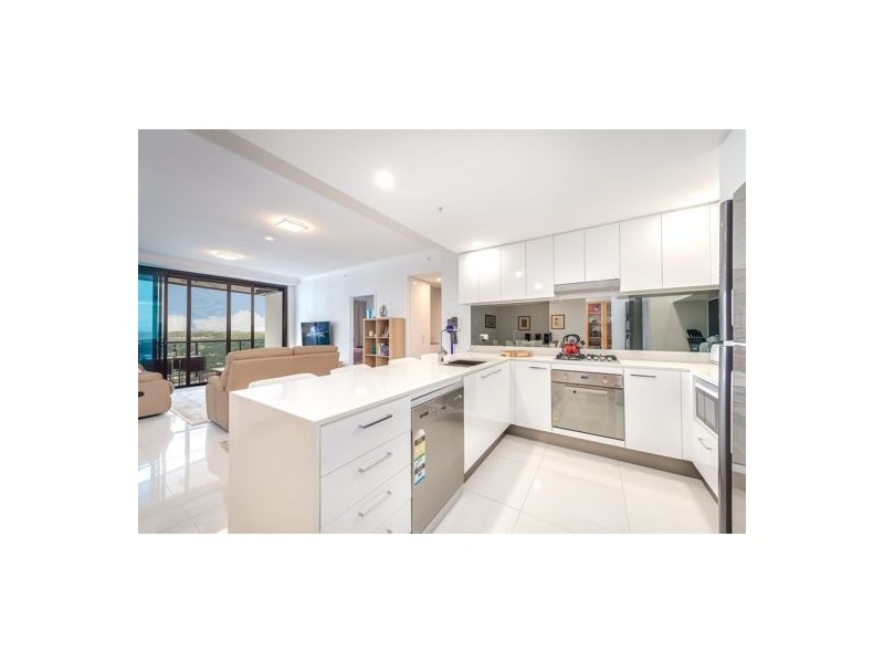 1307/5 Harbour Side Court, Biggera Waters QLD 4216