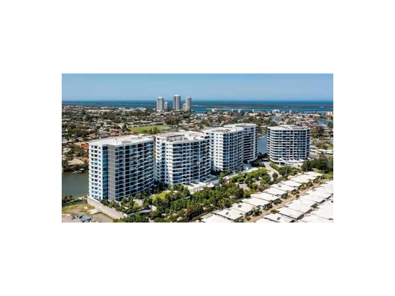 1307/5 Harbour Side Court, Biggera Waters QLD 4216