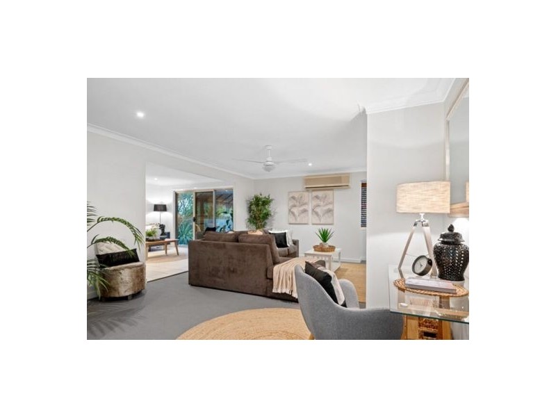 967 creek road, Carindale QLD 4152