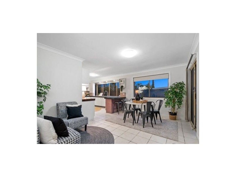 967 creek road, Carindale QLD 4152