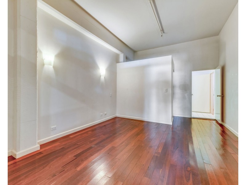 56 Chermside St, Teneriffe QLD 4005