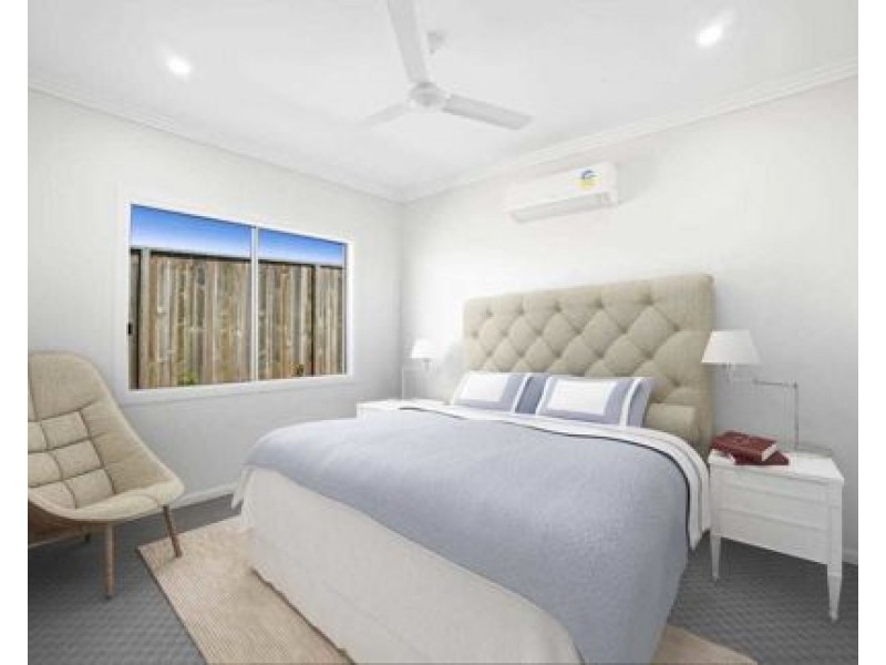 104 Springbrook Avenue, Redlynch QLD 4870
