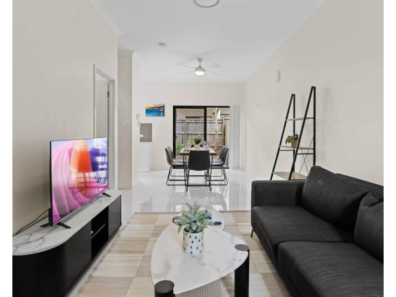 37/407 Warrigal Road, Eight Mile Plains QLD 4113