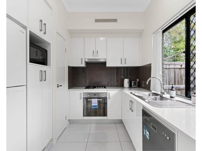 37/407 Warrigal Road, Eight Mile Plains QLD 4113