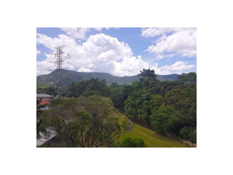 Block A 2-8 Rigg St, Woree QLD 4868