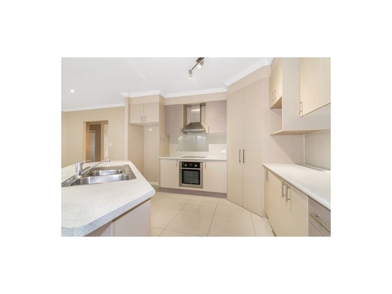 76 Larapinta Cct, Parkinson QLD 4115