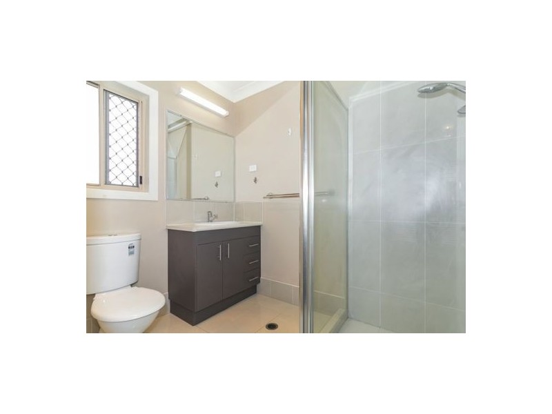 76 Larapinta Cct, Parkinson QLD 4115