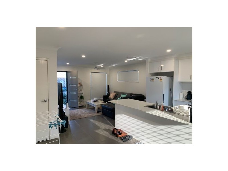 13 43 Brentford Road ( 41 James Edward street), Richlands QLD 4077