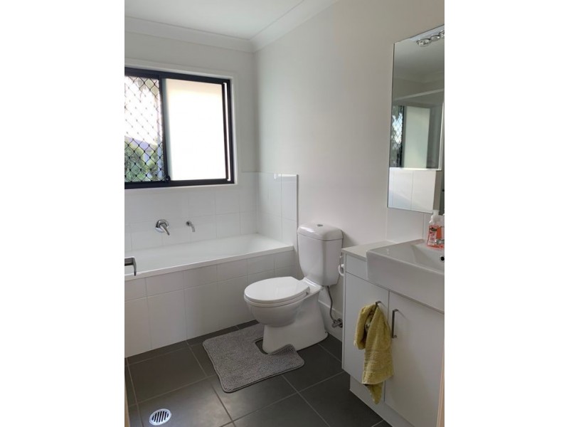 13 43 Brentford Road ( 41 James Edward street), Richlands QLD 4077