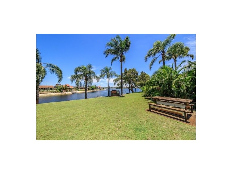 37/111 Markeri Street, Mermaid Waters QLD 4218