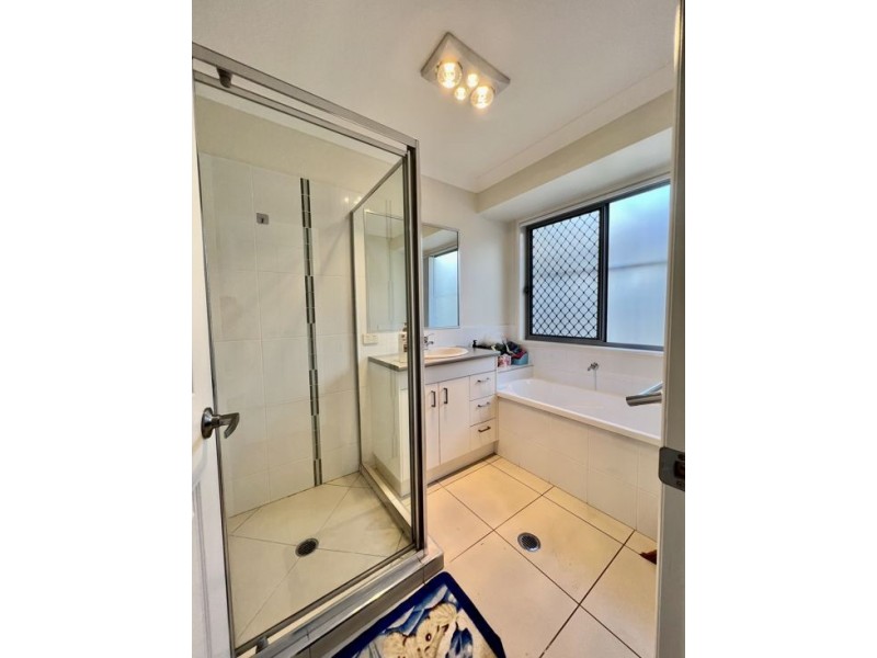 21 Muhammed Street, Doolandella QLD 4077