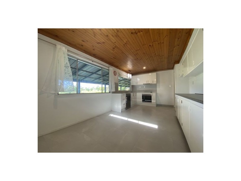9 ANDREW STREET, Bundamba QLD 4304