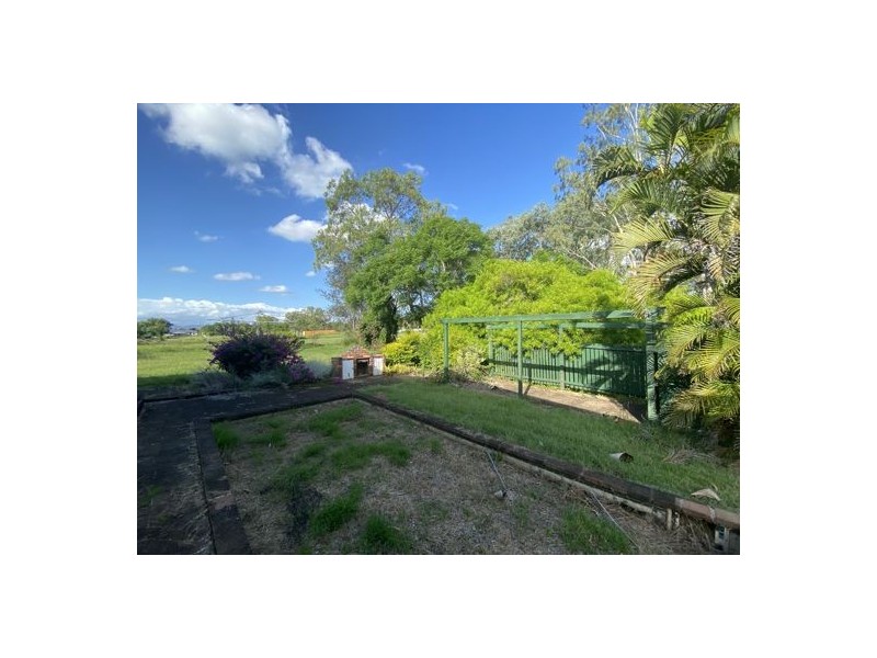 9 ANDREW STREET, Bundamba QLD 4304