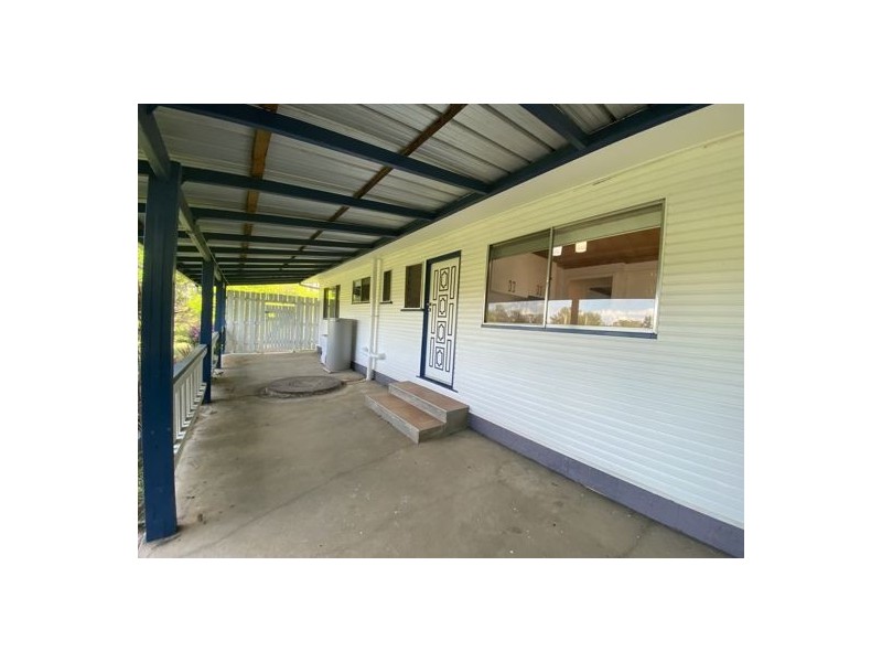 9 ANDREW STREET, Bundamba QLD 4304