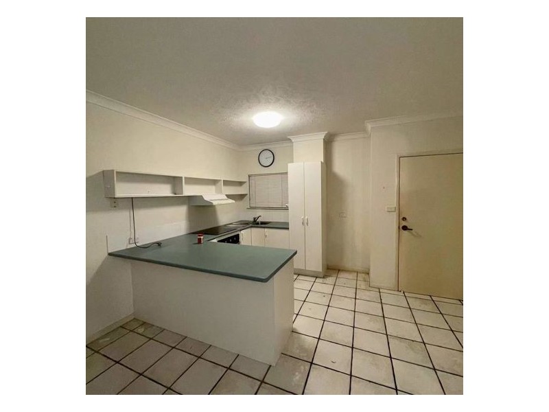 2-4 McGuigan St, Earlville QLD 4870