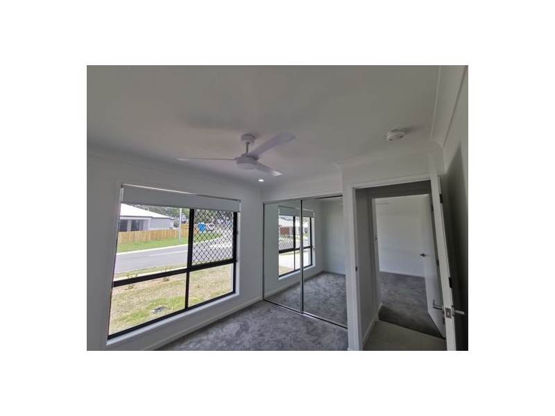 1 16 Rothbury St, Logan Reserve QLD 4133