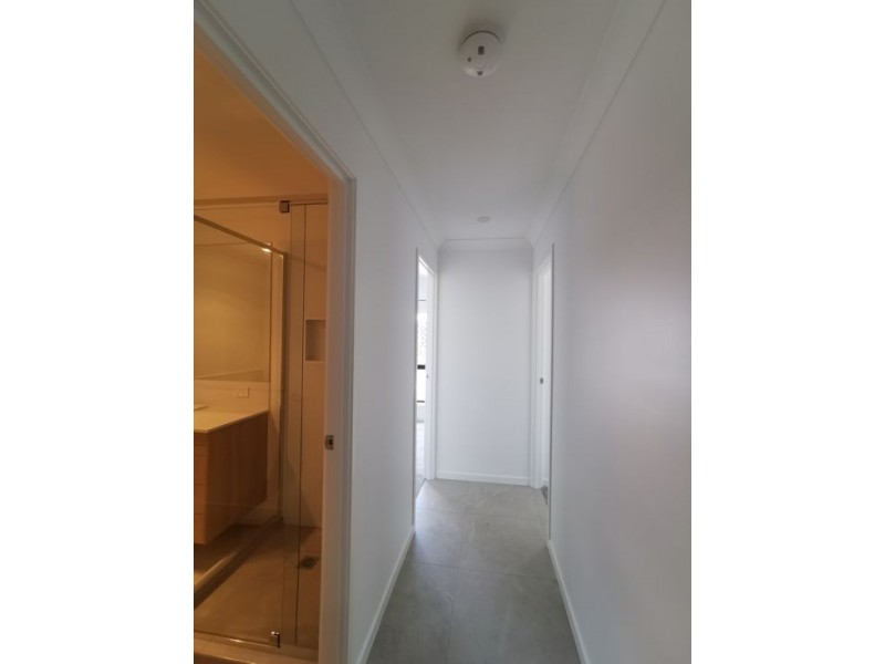 1 16 Rothbury St, Logan Reserve QLD 4133